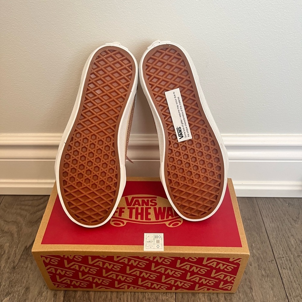 Vans Kids Glitter Sneakers - Gold and White - Picture 2 of 3